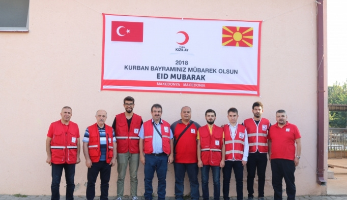 Türk Kızılayı'ndan Makedonya'ya kurban bağışı