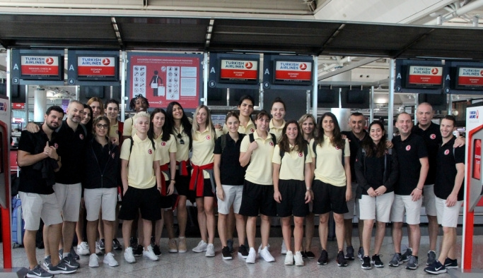 A Milli Kadın Basketbol Takımı, İspanya'ya gitti