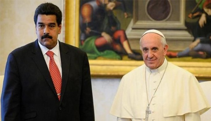 Maduro Papa'dan yardım istedi