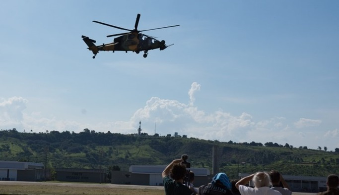 Atak helikopterinden Brezilya’da ilk uçuş gösterisi