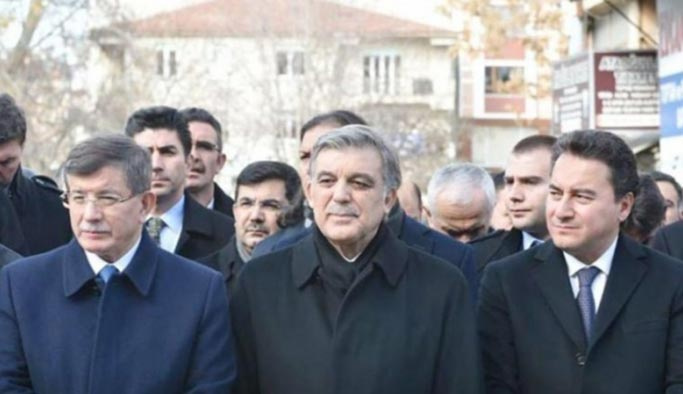 'Abdullah Gül partiyi uzaktan kumanda edecek'
