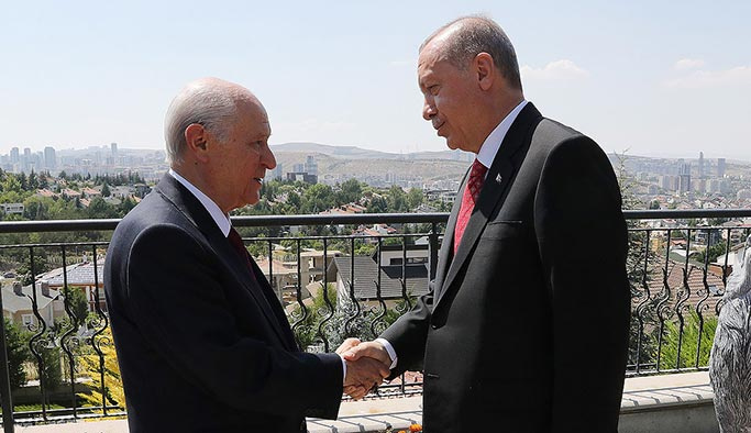 Erdoğan, Bahçeli'yi evinde ziyaret etti