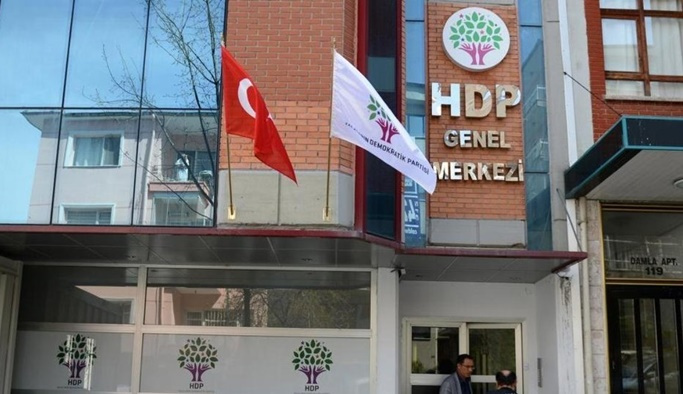 Görevden alınan HDP'li başkan gözaltına alındı