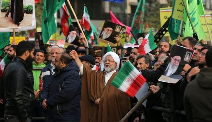 İran'dan protestolar için dört ülkeye suçlama: Sizi yok ederiz