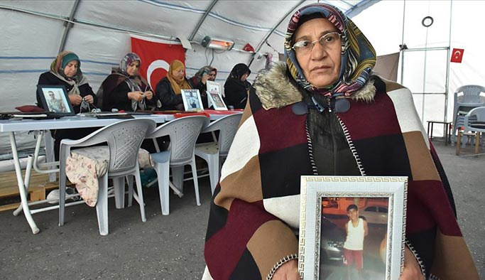 Diyarbakır Annesi: Çocuklarımızı devlete teslim edin