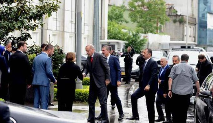 AK Parti İstanbul İl Başkanlığında kritik toplantı