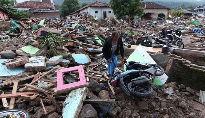  Endonezya tsunami görüntüleri
