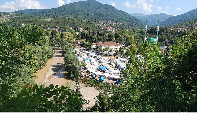 Ekmek parası için 20 saatlik yoldan geldiler