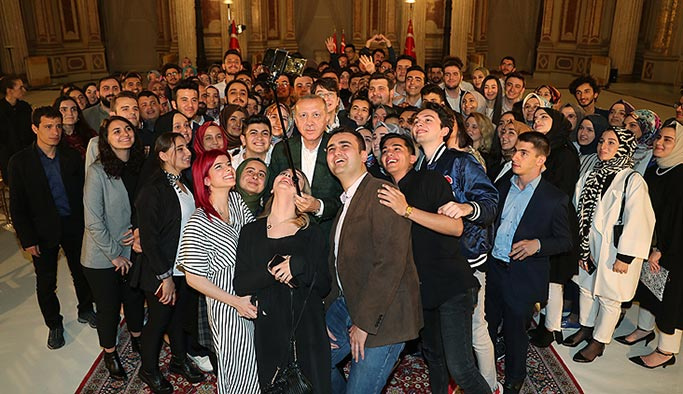 Gençler, Cumhurbaşkanı Erdoğan'a İstanbul seçimlerini sordu