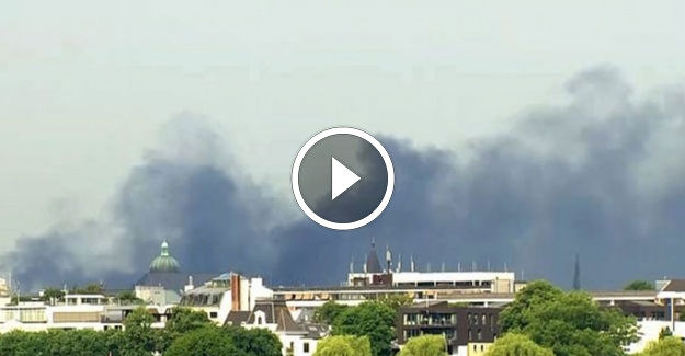 Hamburg'dan dumanlar yükseliyor